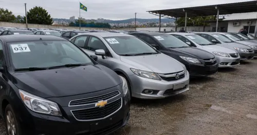 Como saber se o carro é de leilão pela placa
