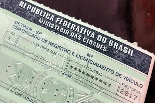 Detalhe de um documento de veículo